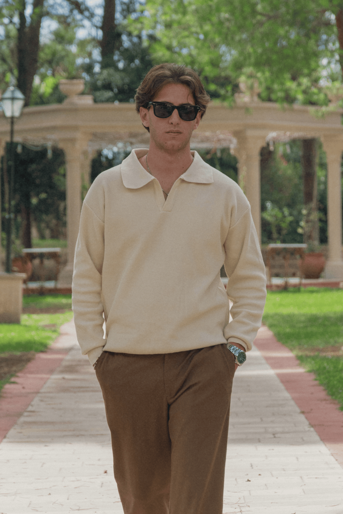 Lago - Collar Sweater